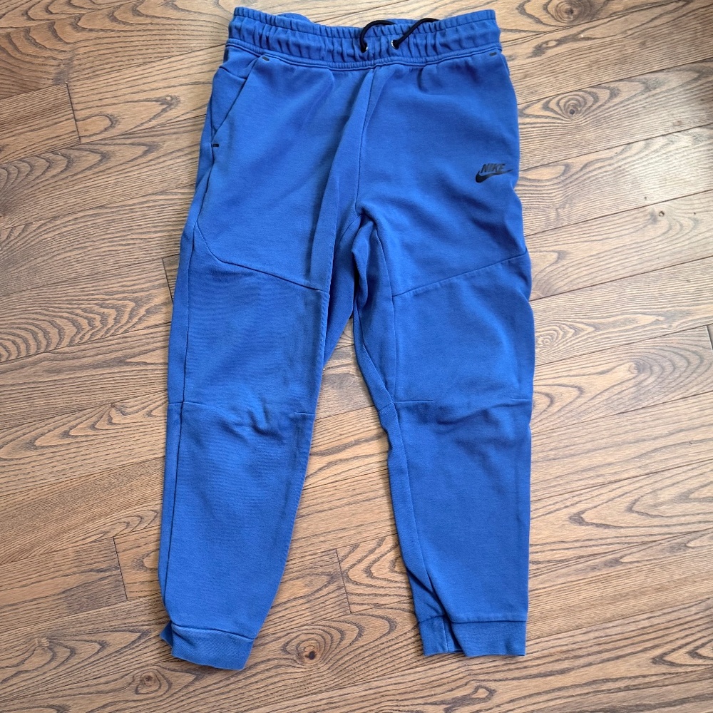 Nike Sportswear Tech Fleece Big Kids' Joggers